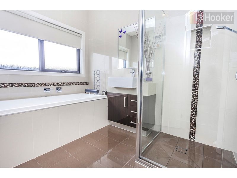 1 Wattletree Street, Craigieburn VIC 3064