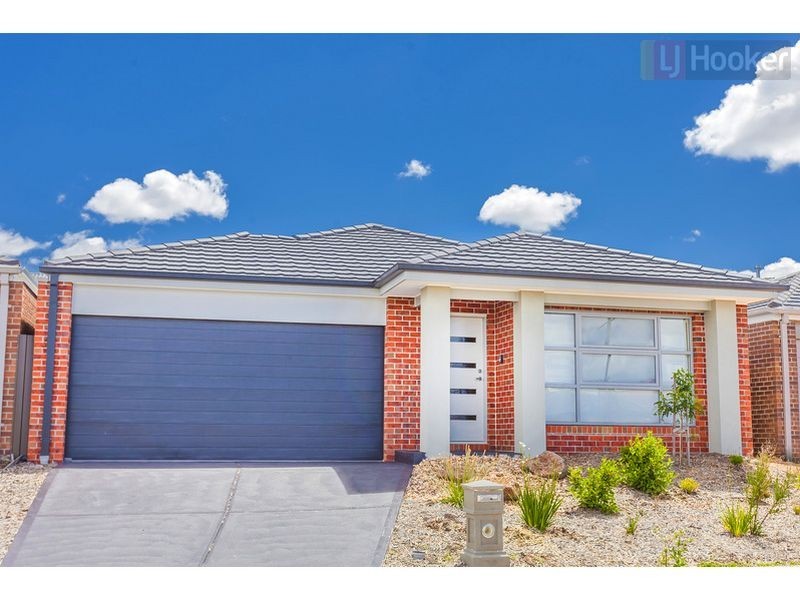 8 Ravenwoods Way, Craigieburn VIC 3064