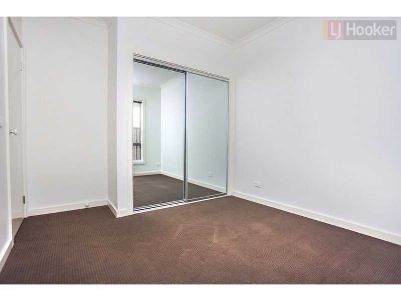 6 Crosskeys Rd, Craigieburn VIC 3064