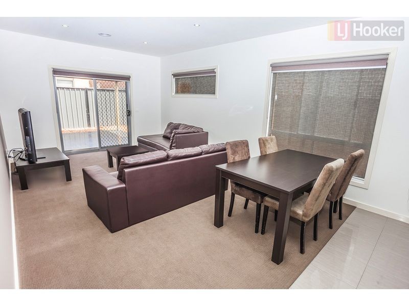 6 Crosskeys Rd, Craigieburn VIC 3064