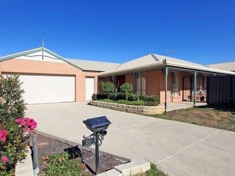 20 Gippsland Way, Craigieburn VIC 3064