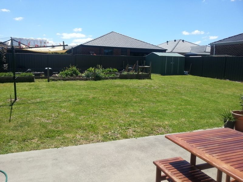 20 Gippsland Way, Craigieburn VIC 3064