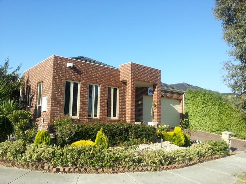 18 Mareeba Way, Craigieburn VIC 3064