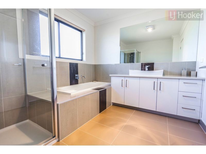 3 Freshwater Drive, Craigieburn VIC 3064