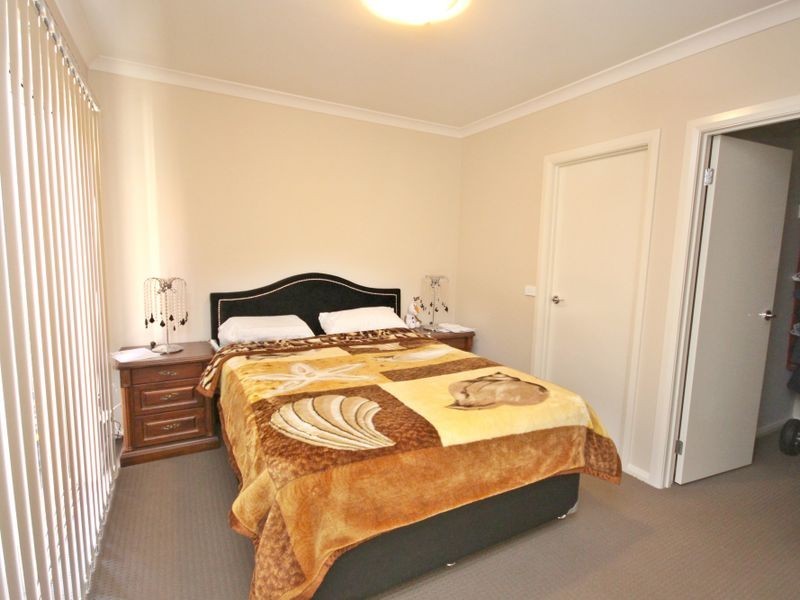 29 Furlong St, Craigieburn VIC 3064