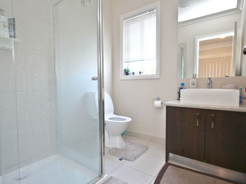 29 Furlong St, Craigieburn VIC 3064