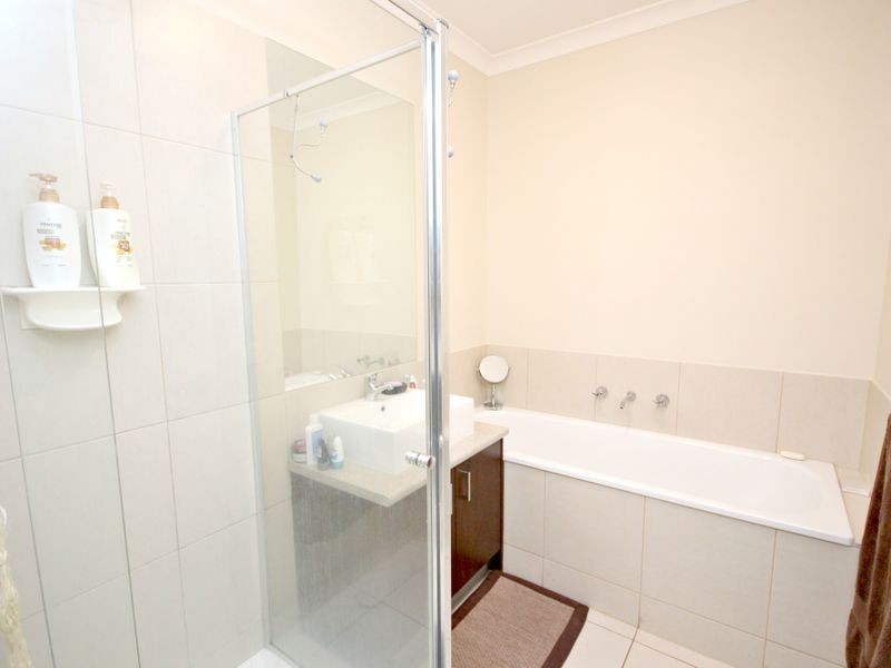 29 Furlong St, Craigieburn VIC 3064