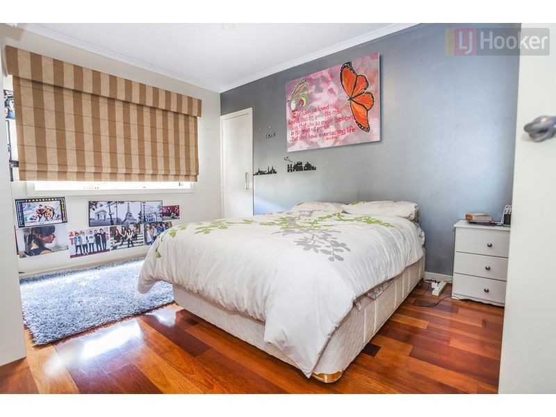 35 Serendip Crescent (Greenvale), Roxburgh Park VIC 3064