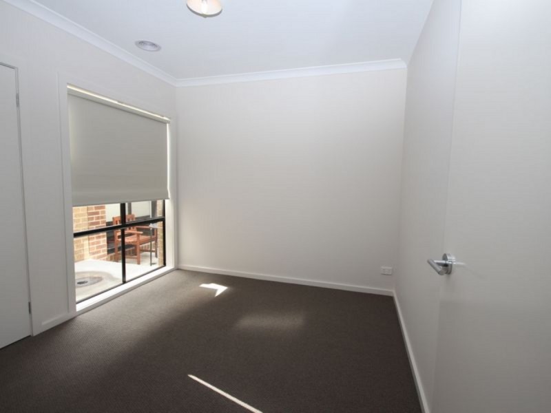 39 Travers Street, Craigieburn VIC 3064