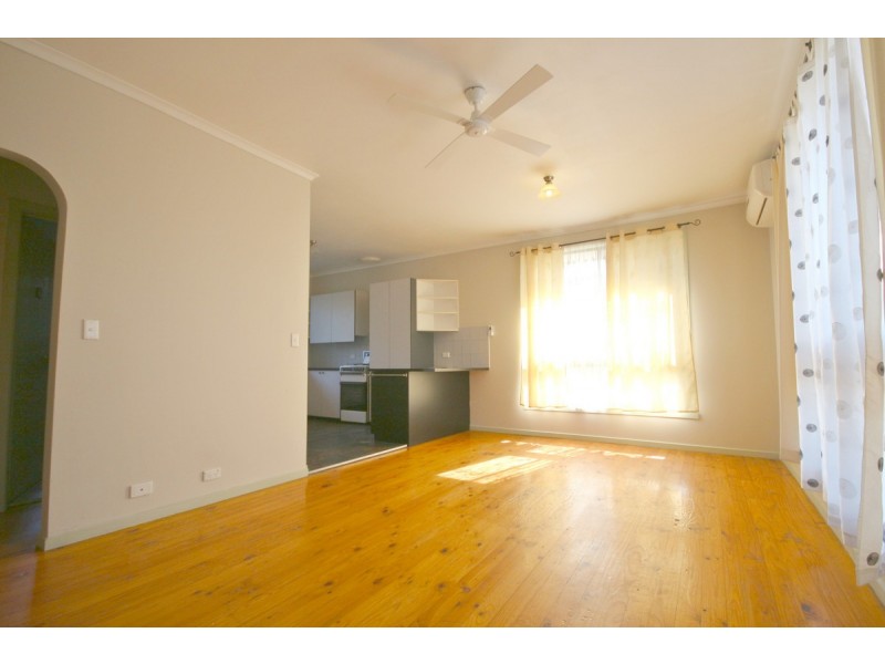 2/3 Field Street, Craigieburn VIC 3064