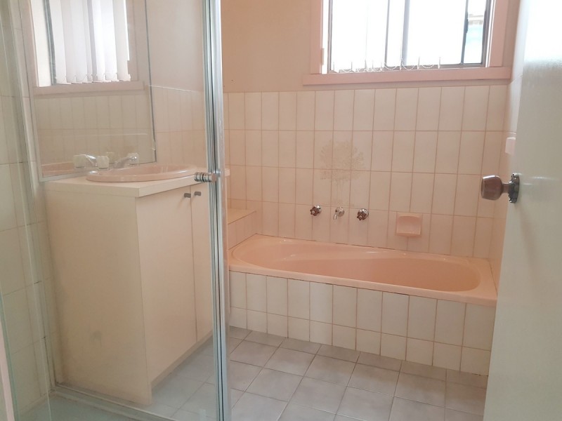 2/3 Field Street, Craigieburn VIC 3064