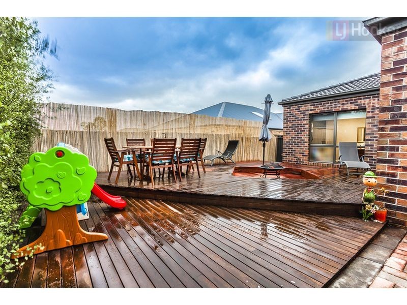 35 Cradle Mountain Drive, Craigieburn VIC 3064
