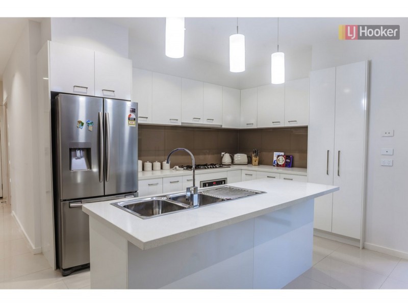 29 Calm Avenue, Craigieburn VIC 3064