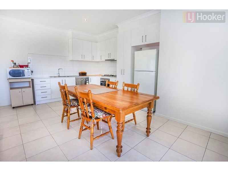 5 Densham Way, Craigieburn VIC 3064