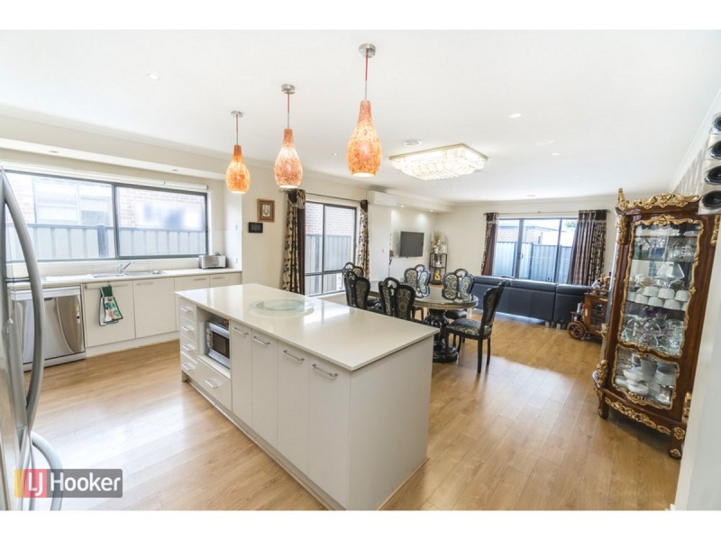 13 Cockatiel Circuit, Craigieburn VIC 3064