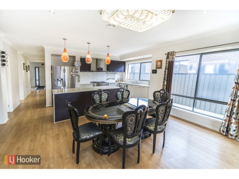 13 Cockatiel Circuit, Craigieburn VIC 3064