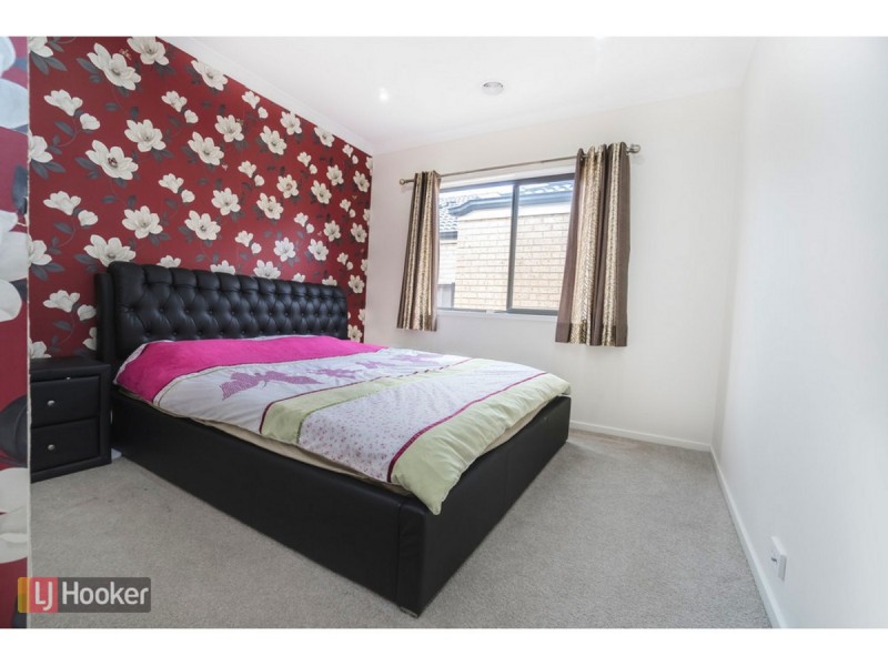 13 Cockatiel Circuit, Craigieburn VIC 3064