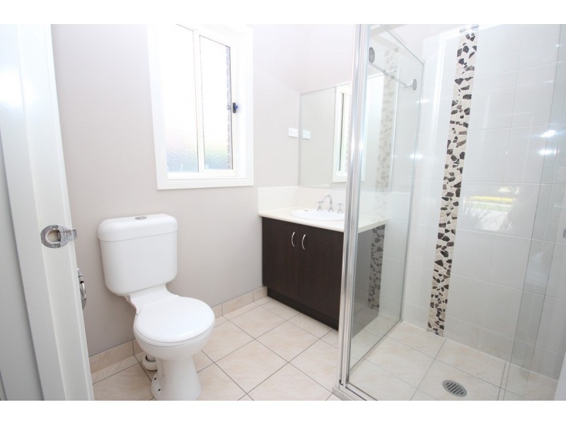 14 Black Range Avenue, Craigieburn VIC 3064