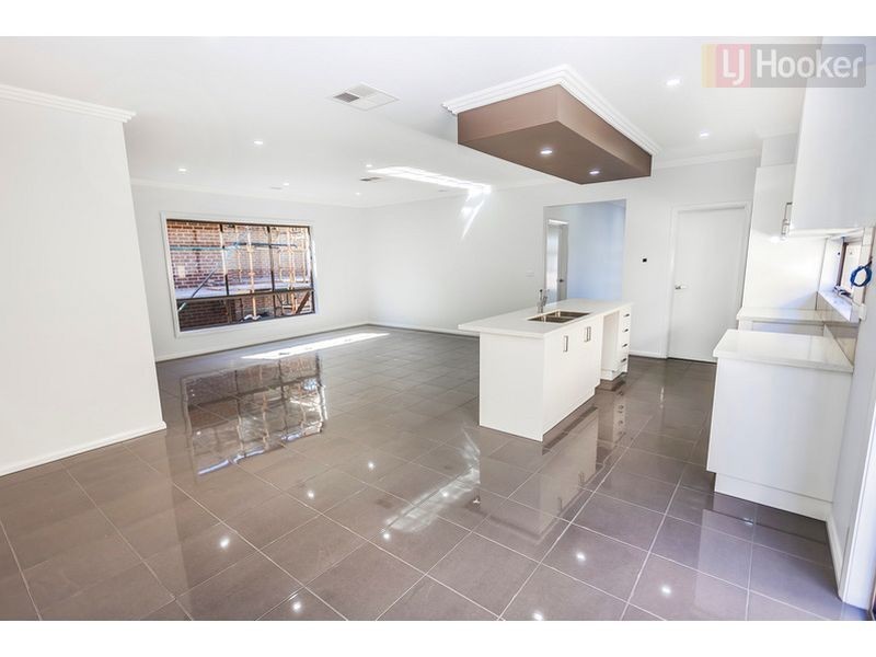 41 Natural Drive, Craigieburn VIC 3064