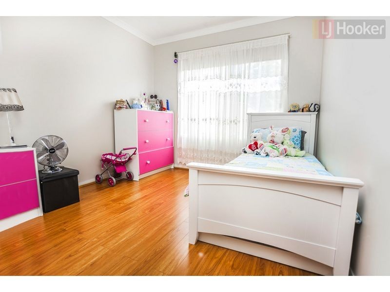 11 Malabar Street, Roxburgh Park VIC 3064