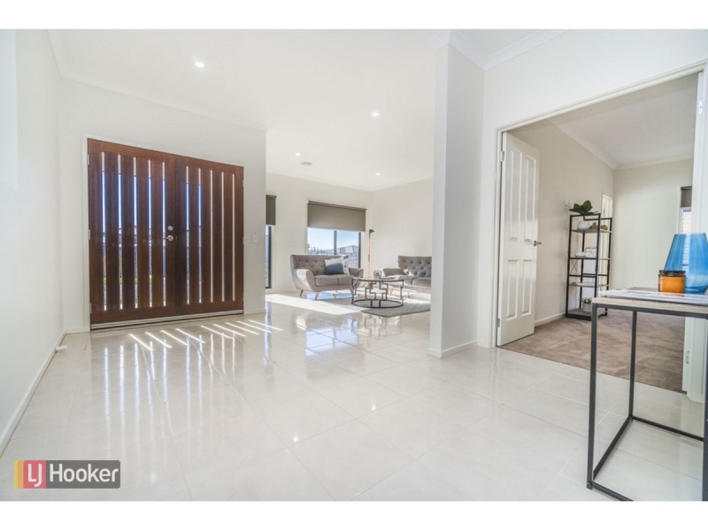 4 Montalto Street, Craigieburn VIC 3064
