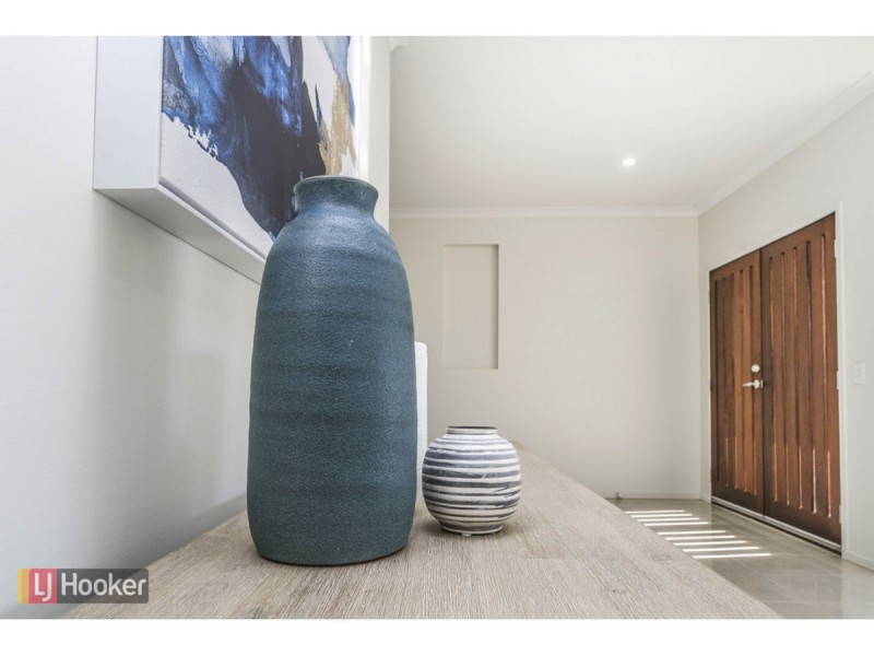 4 Montalto Street, Craigieburn VIC 3064