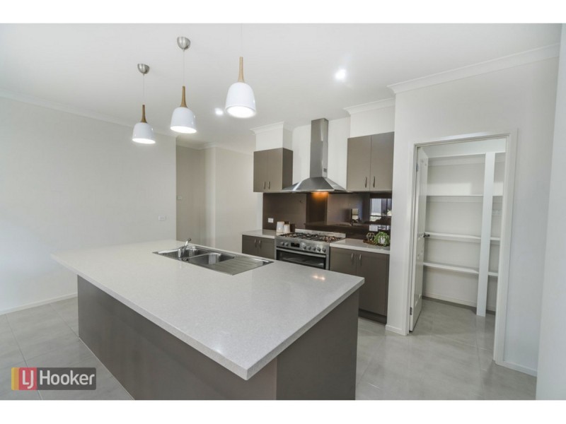 4 Montalto Street, Craigieburn VIC 3064