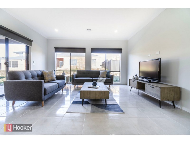 4 Montalto Street, Craigieburn VIC 3064