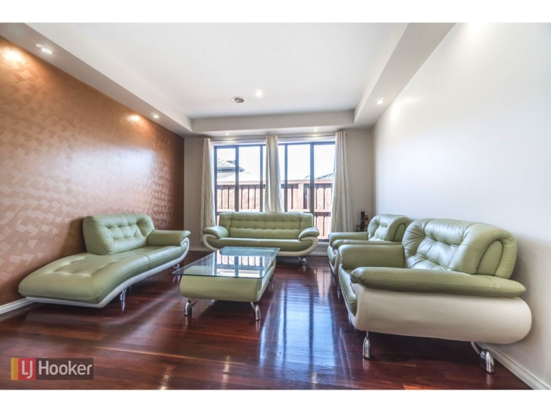 4 Hedges Street, Craigieburn VIC 3064