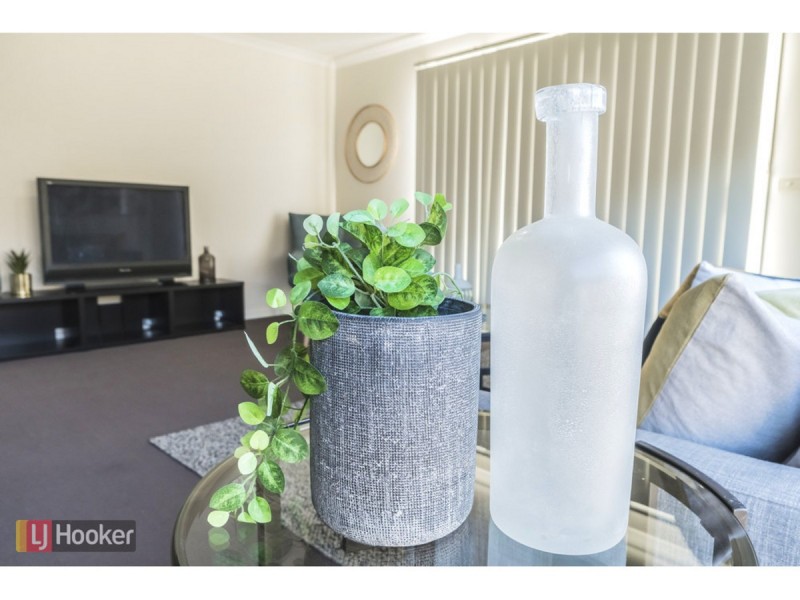 18 Leveque Loop, Craigieburn VIC 3064