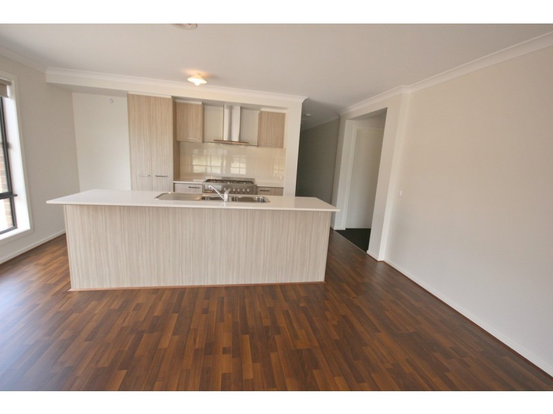 25 McKane Street, Kalkallo VIC 3064