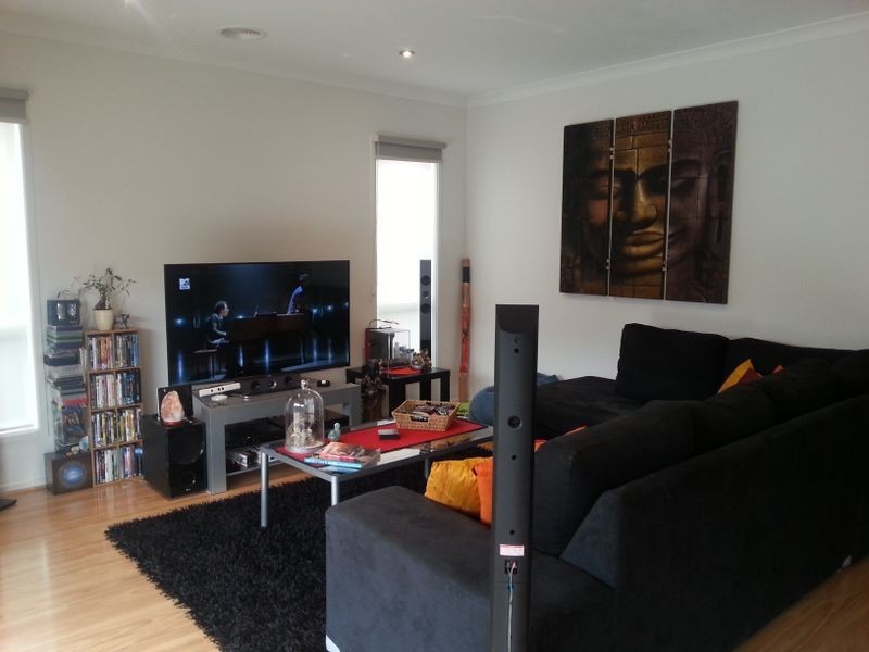 13 Woodgrove St, Craigieburn VIC 3064