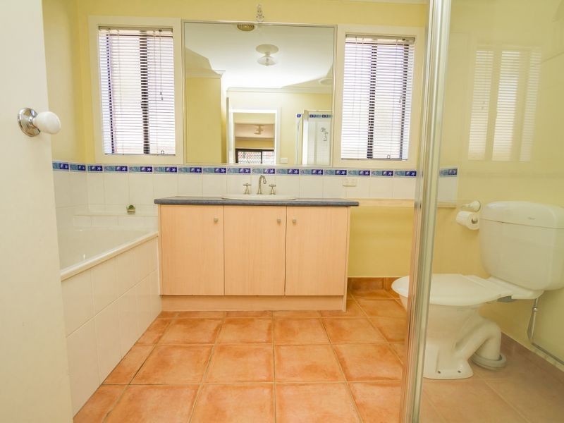 14 Bertrand Court, Craigieburn VIC 3064
