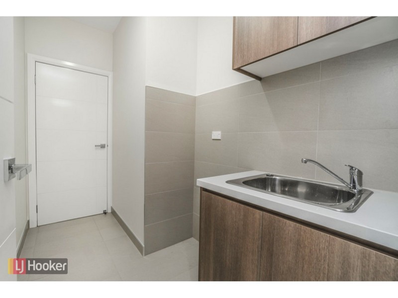 76 Gallantry Avenue, Craigieburn VIC 3064