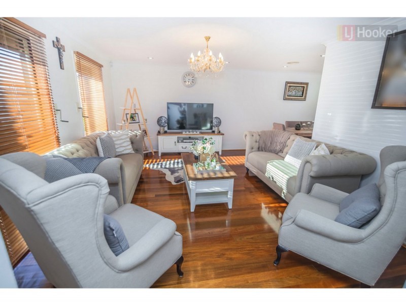 55 Bridgewater Road, Craigieburn VIC 3064