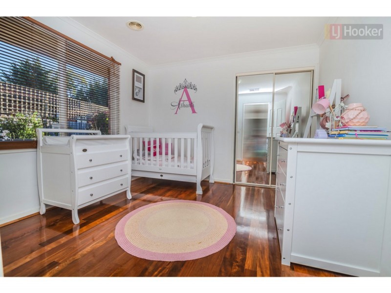 55 Bridgewater Road, Craigieburn VIC 3064