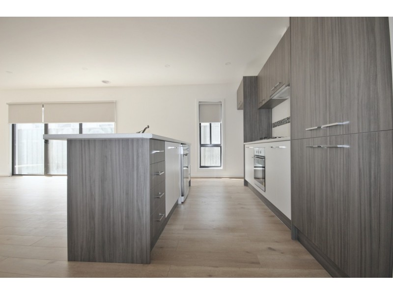 9 Divan Place, Craigieburn VIC 3064