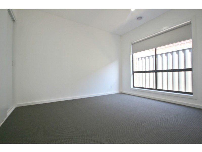 9 Divan Place, Craigieburn VIC 3064