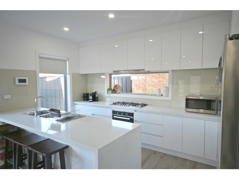 2 Vivid Way, Craigieburn VIC 3064