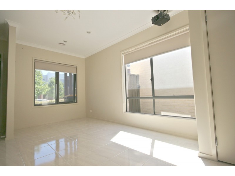 19 Furlong Street, Craigieburn VIC 3064