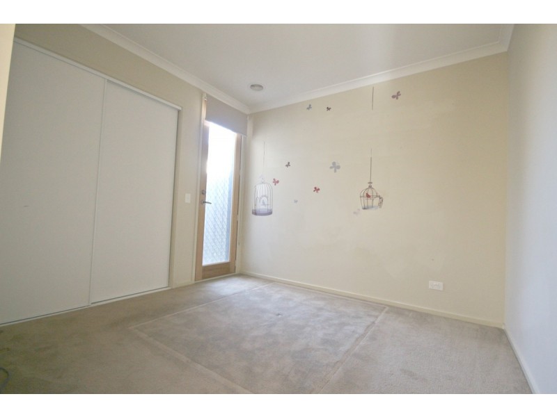 19 Furlong Street, Craigieburn VIC 3064