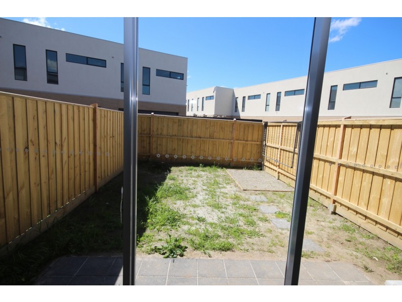 54 Bayano Way, Craigieburn VIC 3064