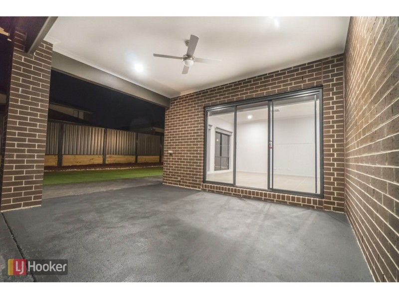 6 Montalto Street, Craigieburn VIC 3064