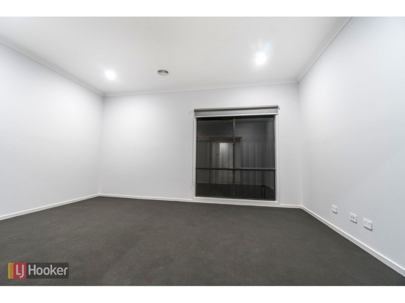 6 Montalto Street, Craigieburn VIC 3064