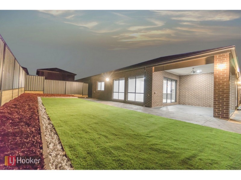 6 Montalto Street, Craigieburn VIC 3064