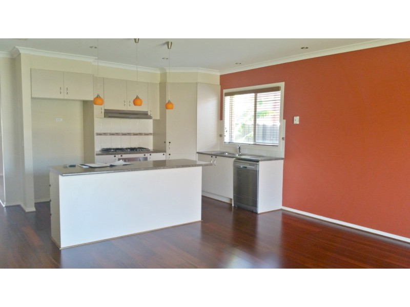 8 Ebony Circuit, Craigieburn VIC 3064