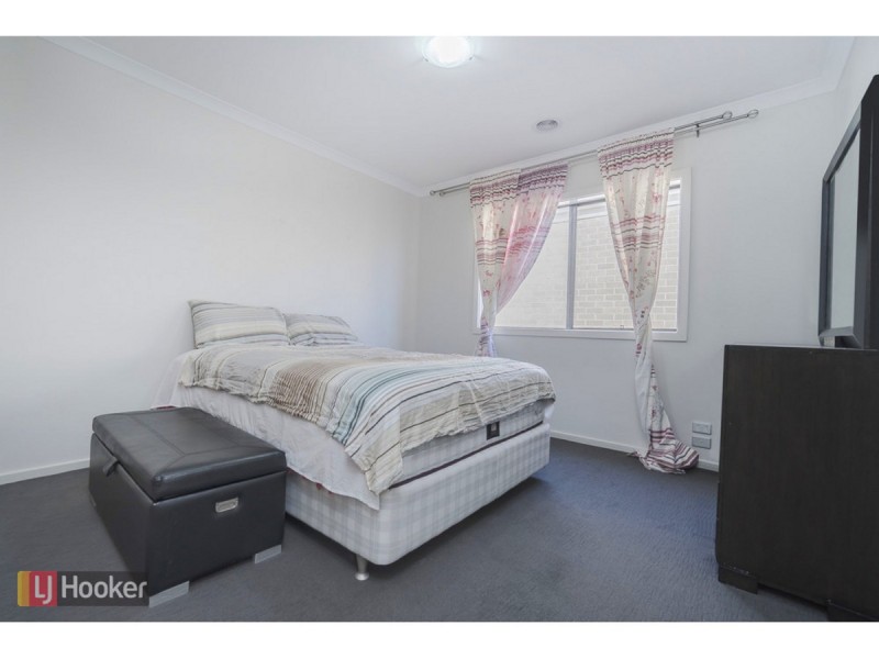 70 Moor Park Drive, Craigieburn VIC 3064