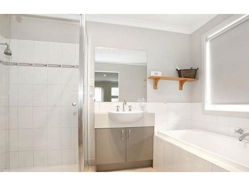 6 Kalorama Street, Greenvale VIC 3059