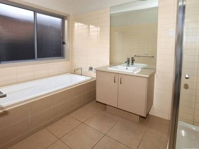 19 Perth St, Craigieburn VIC 3064