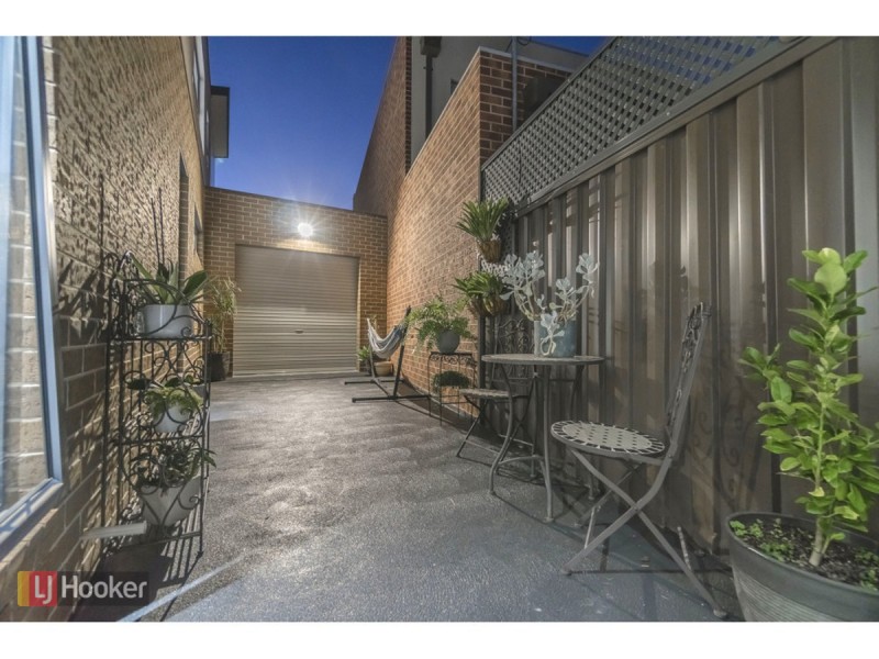 37 Grattan Cove, Craigieburn VIC 3064